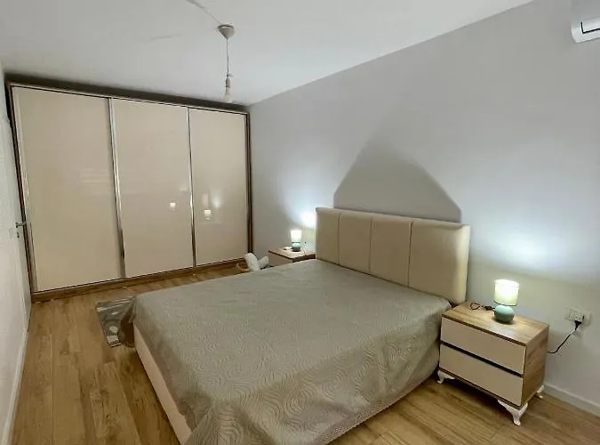 Elma's Center Of Apartment *